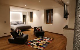 Suite Au Bord Du Rhone